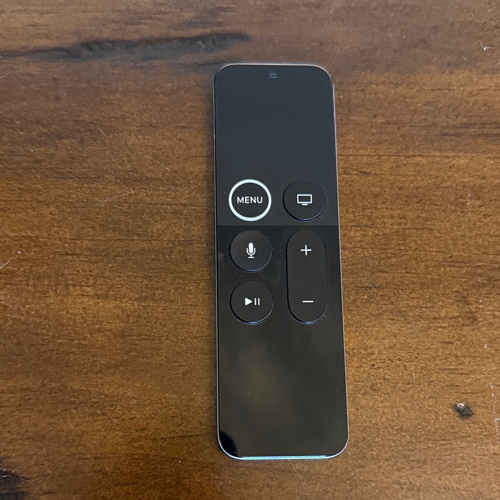 Apple TV 4K (64GB, Previous Model) - Picture 2 of 5